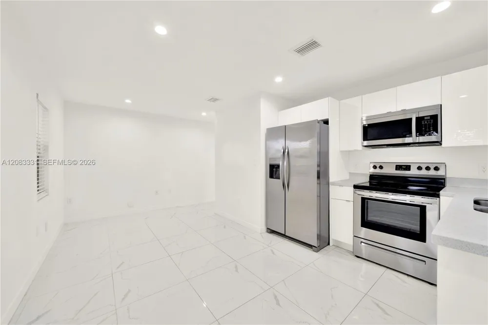 5220 NW 24th Ave #5220 Miami, FL 33142