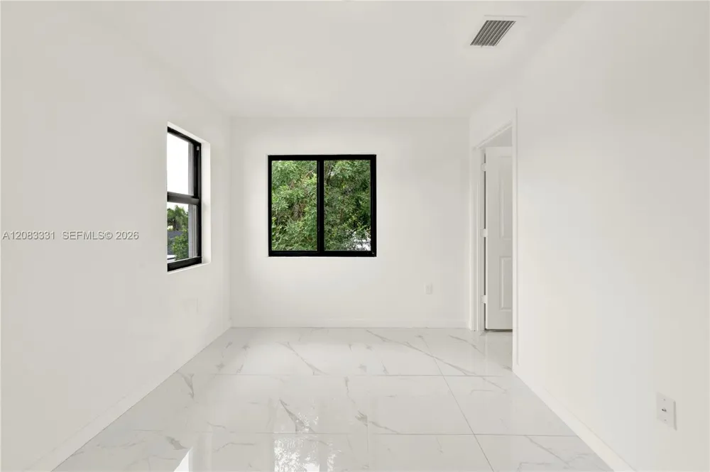 5220 NW 24th Ave #5220 Miami, FL 33142