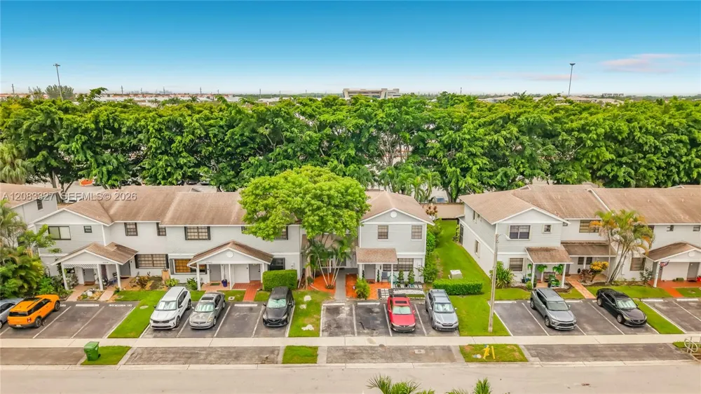 10554 NW 3rd St #0 Pembroke Pines, FL 33026