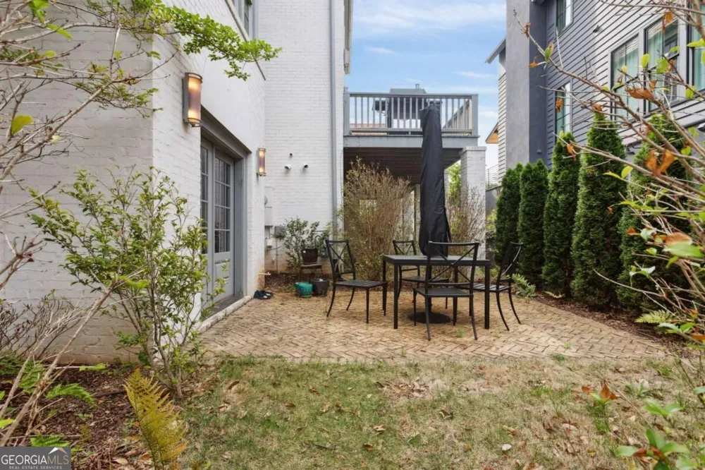 11277 Serenbe LN Chattahoochee Hills, GA 30268