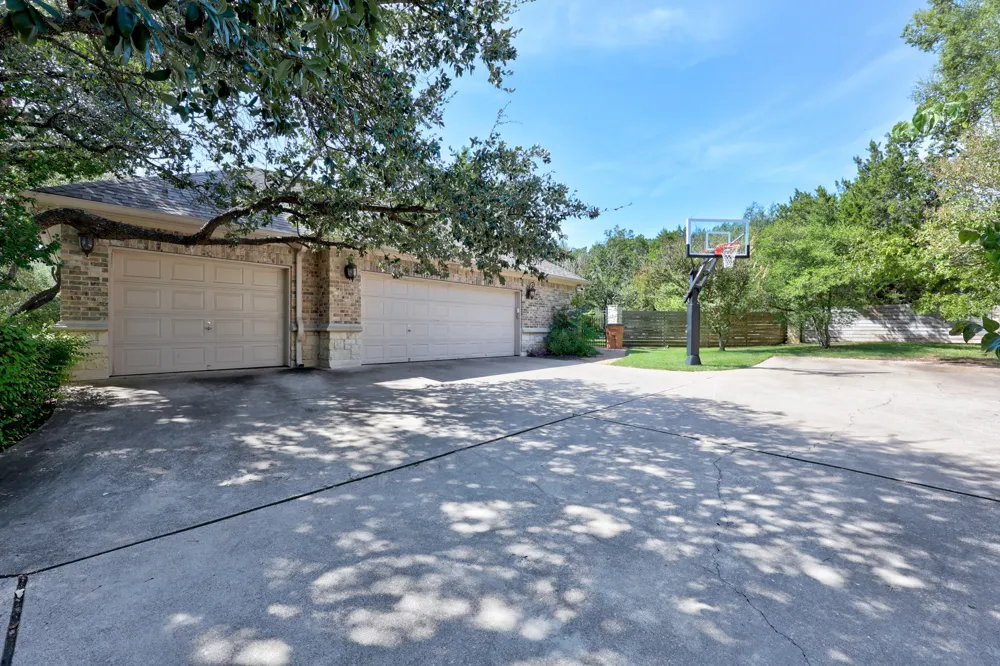 11009 Conchos Trail Austin, TX 78726