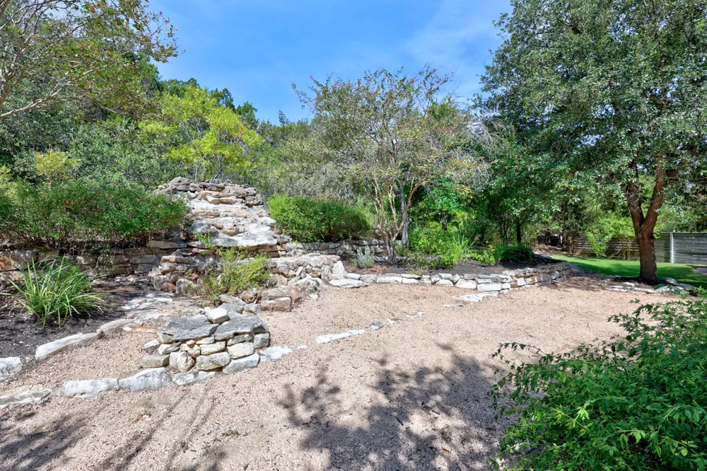 11009 Conchos Trail Austin, TX 78726