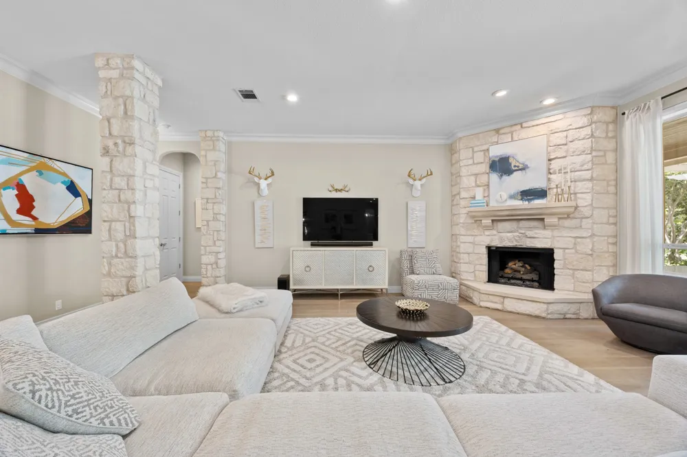 11009 Conchos Trail Austin, TX 78726