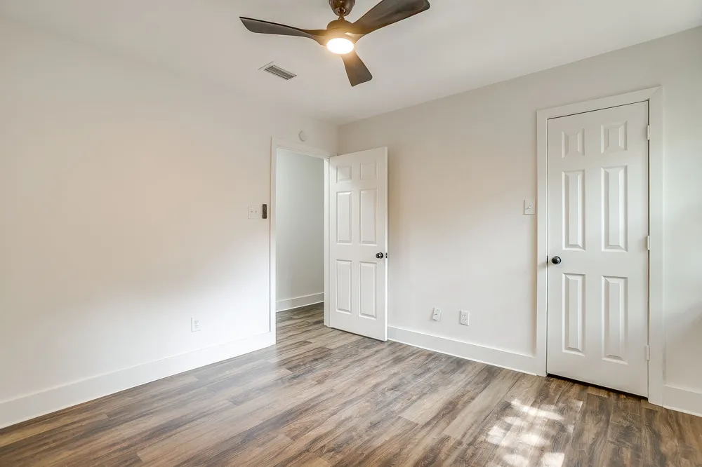 6824 Ridgewood Drive North Richland Hills, TX 76182