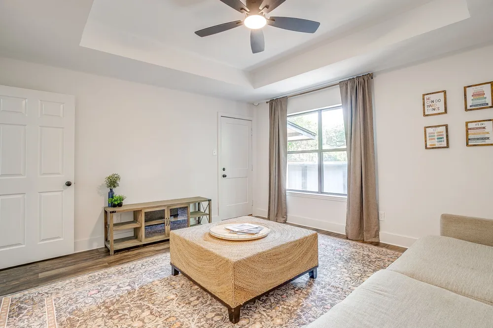 6824 Ridgewood Drive North Richland Hills, TX 76182