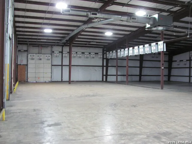 568 Carter Street Hondo, TX 78861