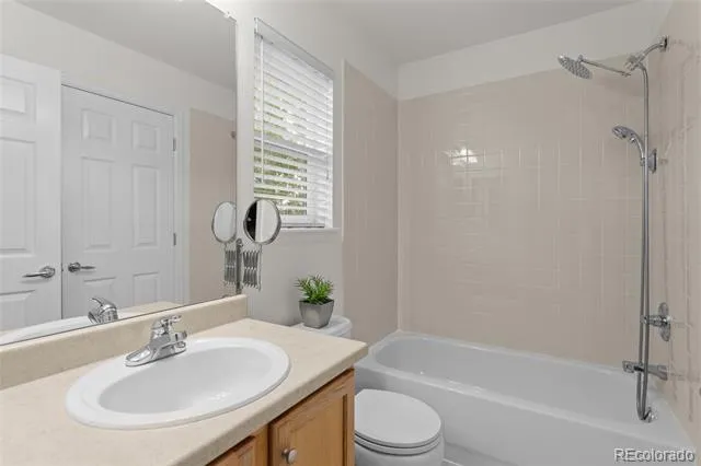 5460 Jaguar Way Littleton, CO 80130