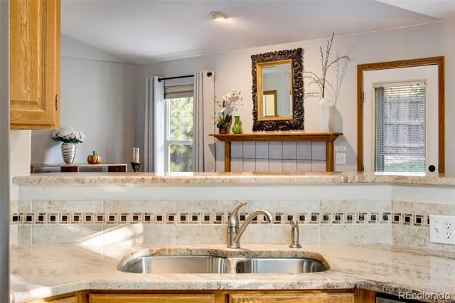 922 7th Street Johnstown, CO 80534