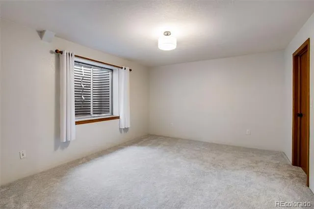 922 7th Street Johnstown, CO 80534