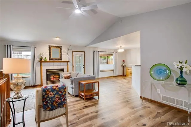 922 7th Street Johnstown, CO 80534