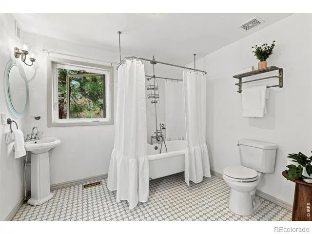 1031 W US Highway 34 Loveland, CO 80537