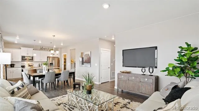 18743 E 99th Avenue Commerce City, CO 80022