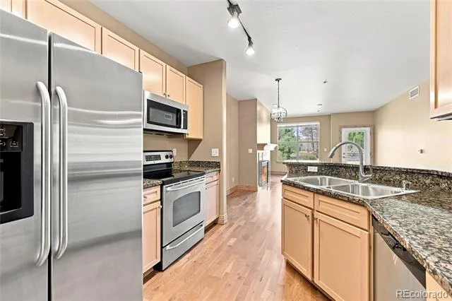 9079 E Panorama Circle #414 Englewood, CO 80112