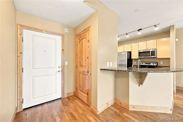 9079 E Panorama Circle #414 Englewood, CO 80112