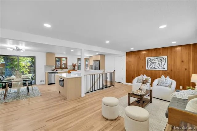 6604 S Lee Court Centennial, CO 80121