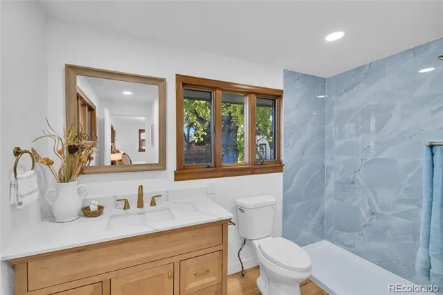 6604 S Lee Court Centennial, CO 80121