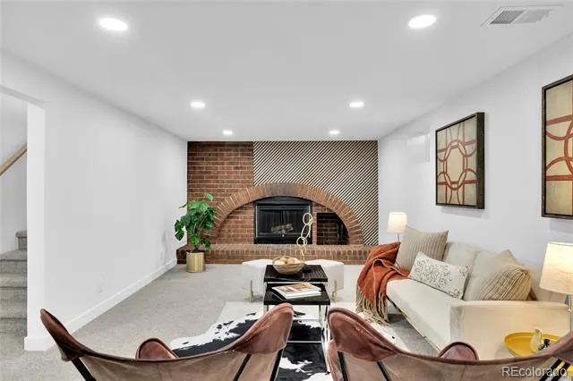 6604 S Lee Court Centennial, CO 80121