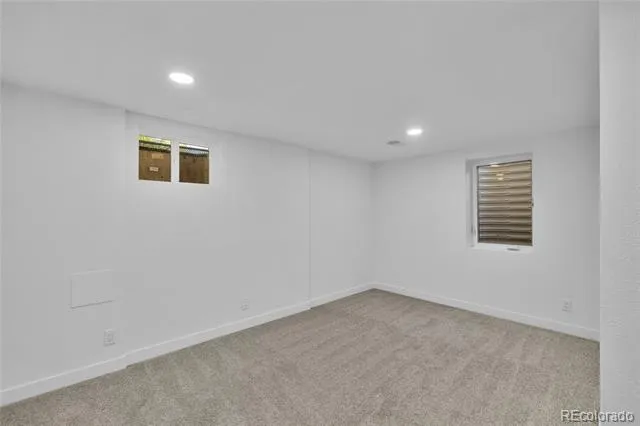 6604 S Lee Court Centennial, CO 80121