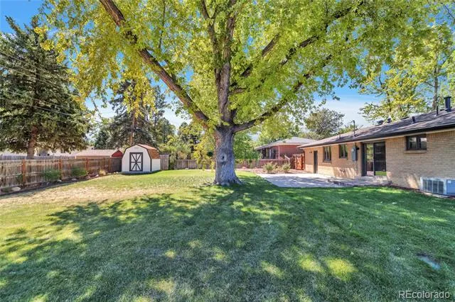 6604 S Lee Court Centennial, CO 80121