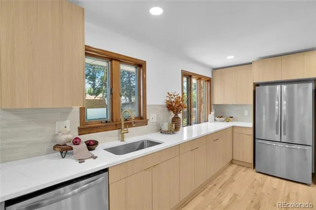 6604 S Lee Court Centennial, CO 80121