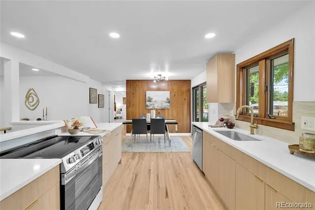 6604 S Lee Court Centennial, CO 80121