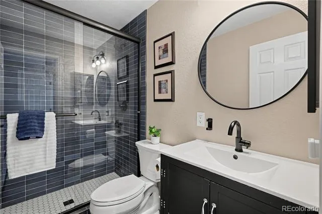 16451 E Phillips Drive Englewood, CO 80112