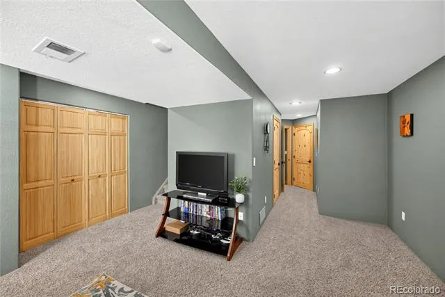 16451 E Phillips Drive Englewood, CO 80112