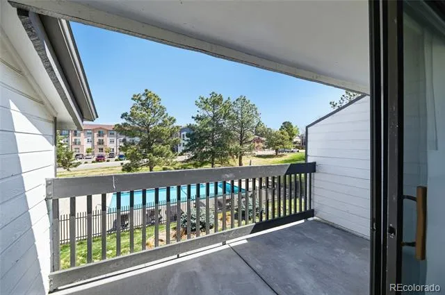 532 Oakwood Drive #B207 Castle Rock, CO 80104