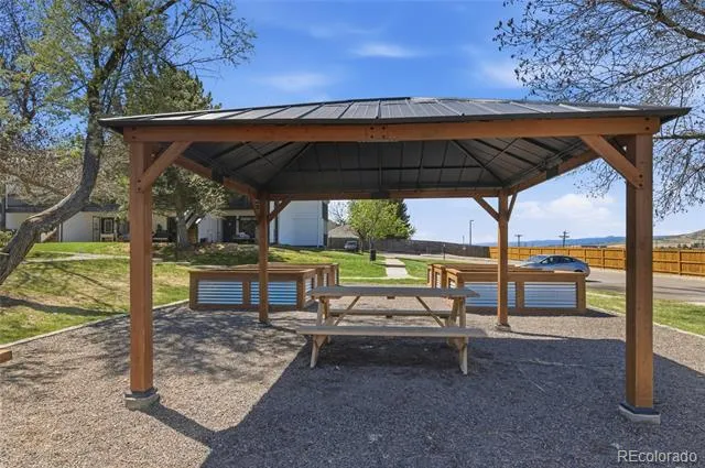 532 Oakwood Drive #B207 Castle Rock, CO 80104
