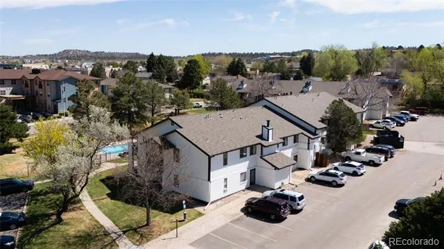 532 Oakwood Drive #B207 Castle Rock, CO 80104