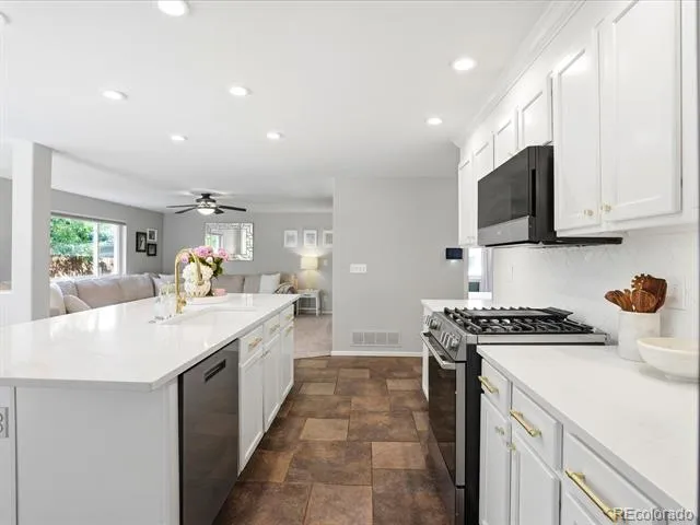 10974 W 54th Lane Arvada, CO 80002