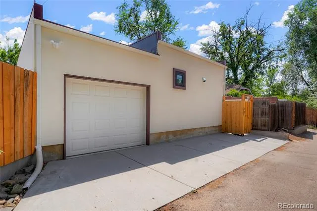 1337 Bellaire Street Denver, CO 80220