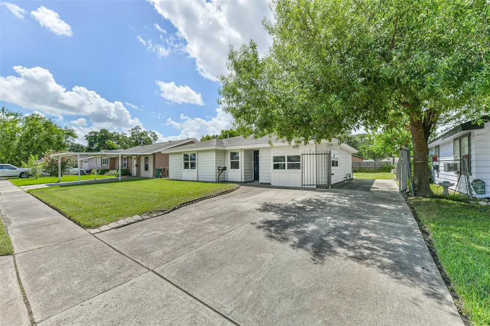 3519 Truxton Drive Pasadena, TX 77503