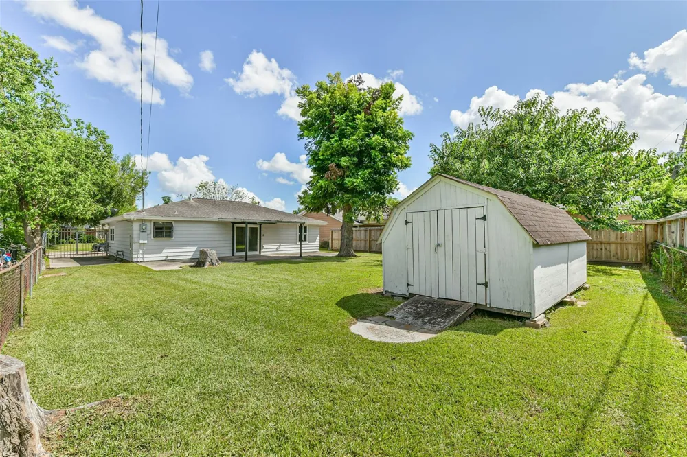 3519 Truxton Drive Pasadena, TX 77503