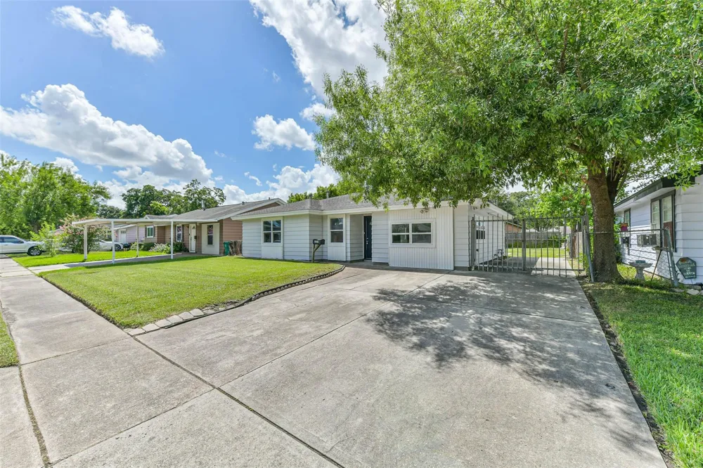 3519 Truxton Drive Pasadena, TX 77503