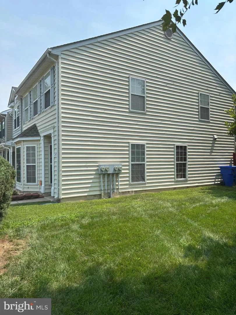 2572 ENTERPRISE PLACE Waldorf, MD 20601