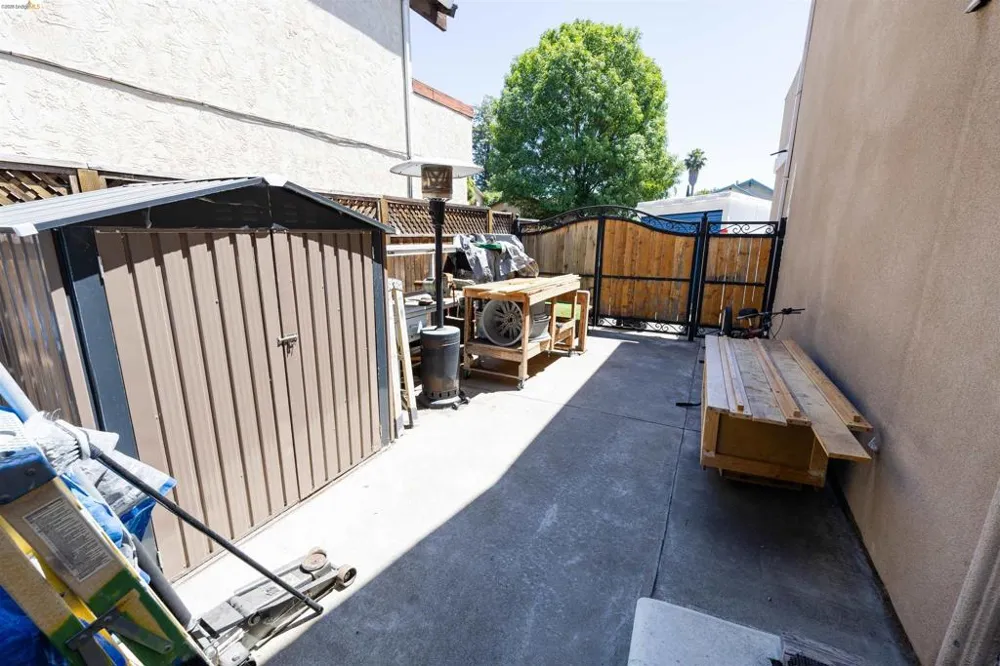 147 Sweetberry Ct. San Jose, CA 95136
