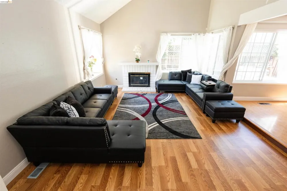 147 Sweetberry Ct. San Jose, CA 95136