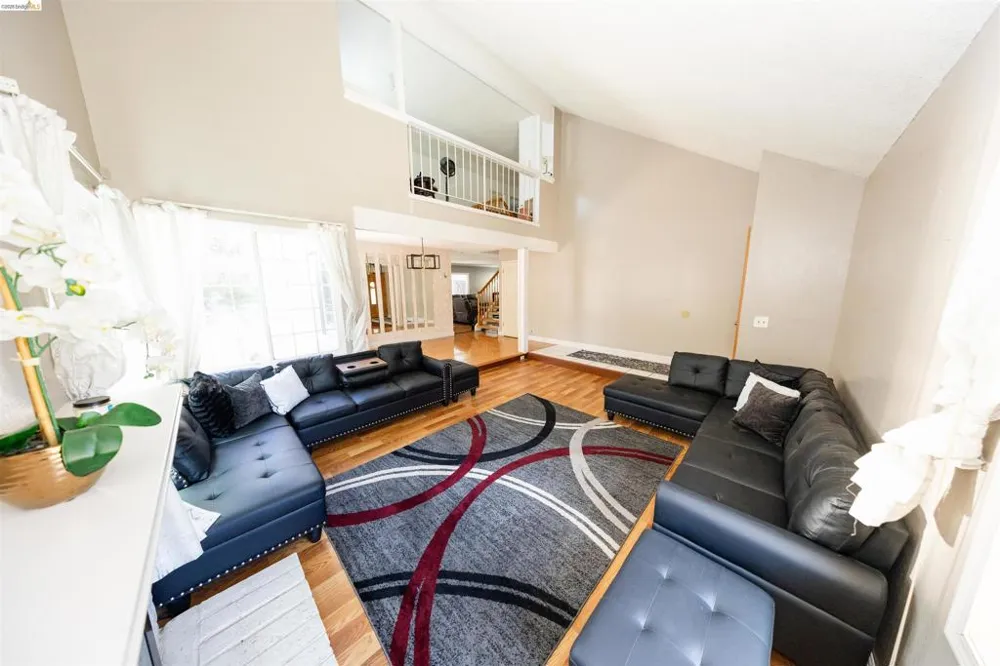 147 Sweetberry Ct. San Jose, CA 95136