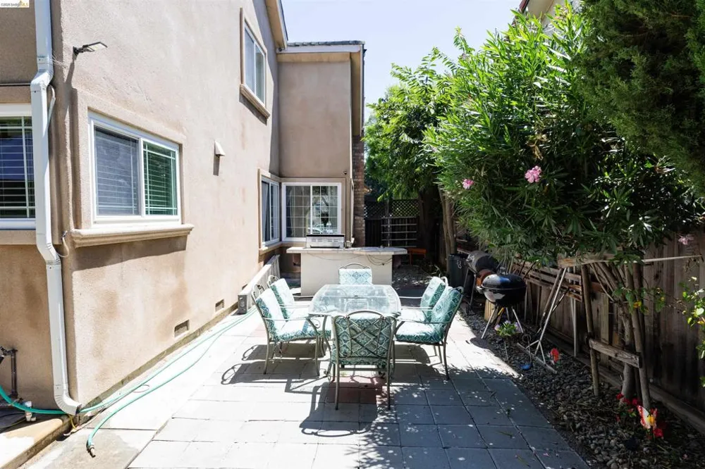 147 Sweetberry Ct. San Jose, CA 95136