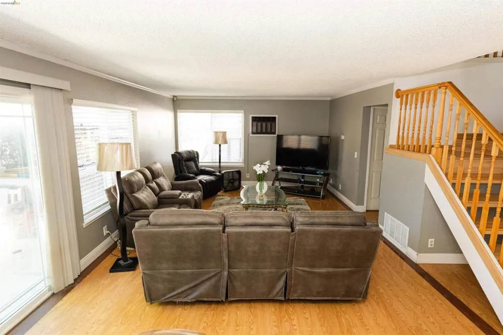 147 Sweetberry Ct. San Jose, CA 95136