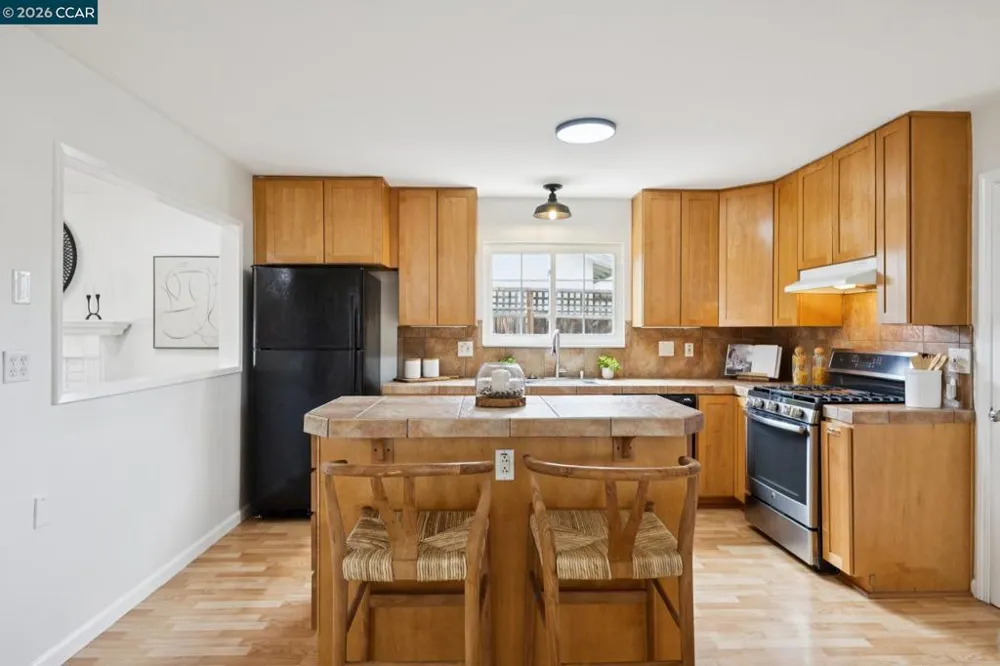 3837 Bayview Cir Concord, CA 94520