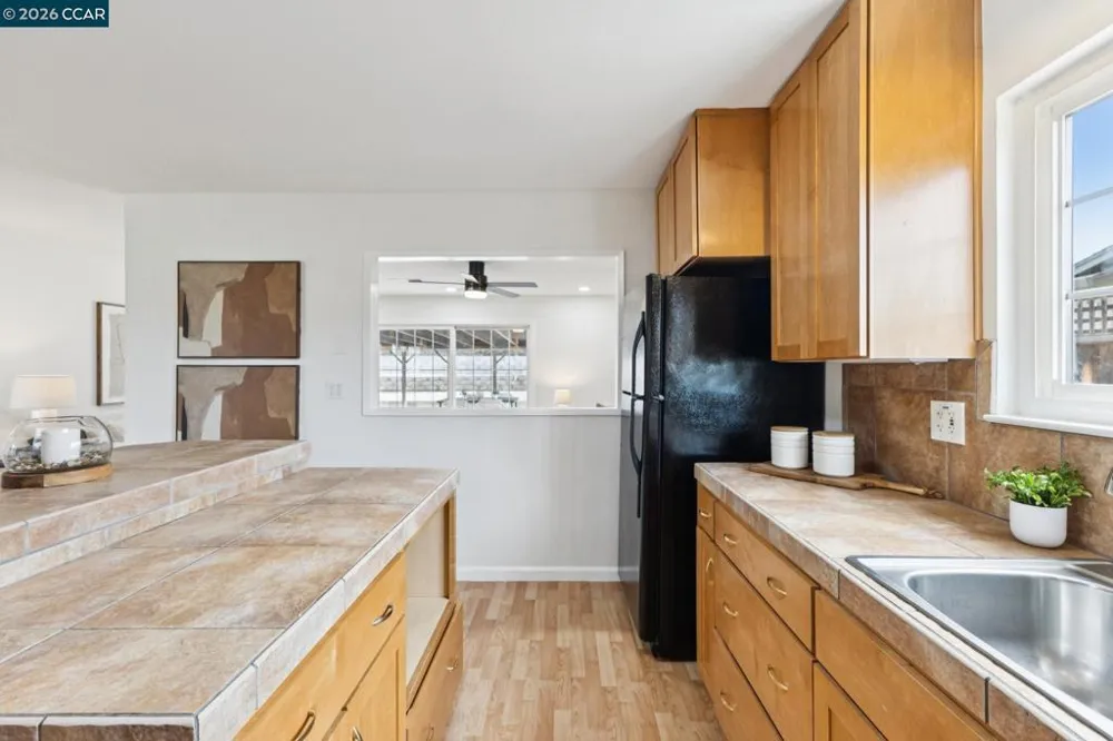 3837 Bayview Cir Concord, CA 94520
