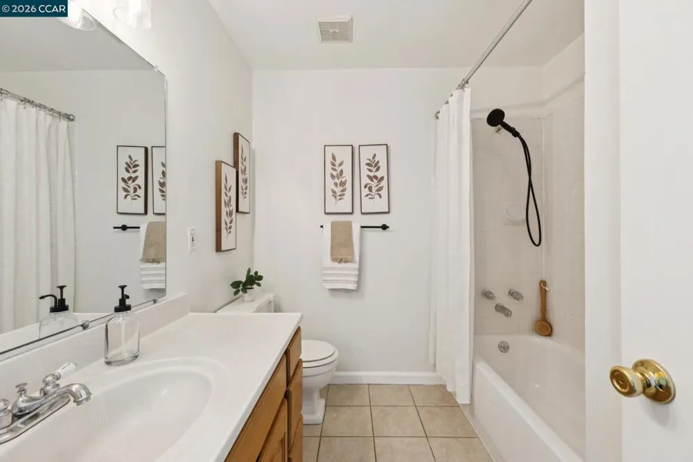 3837 Bayview Cir Concord, CA 94520