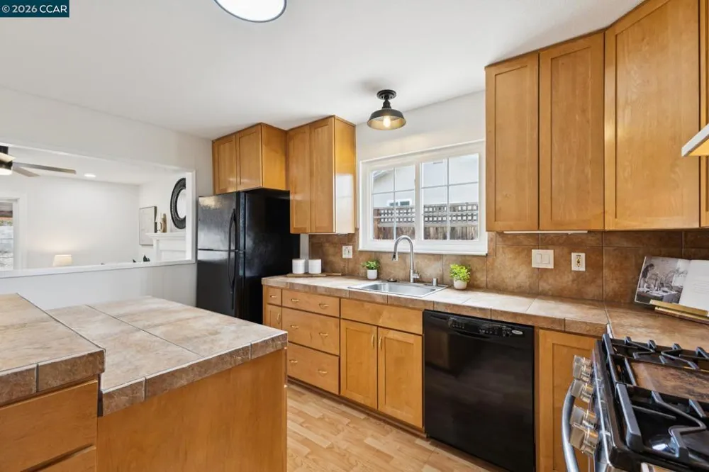 3837 Bayview Cir Concord, CA 94520