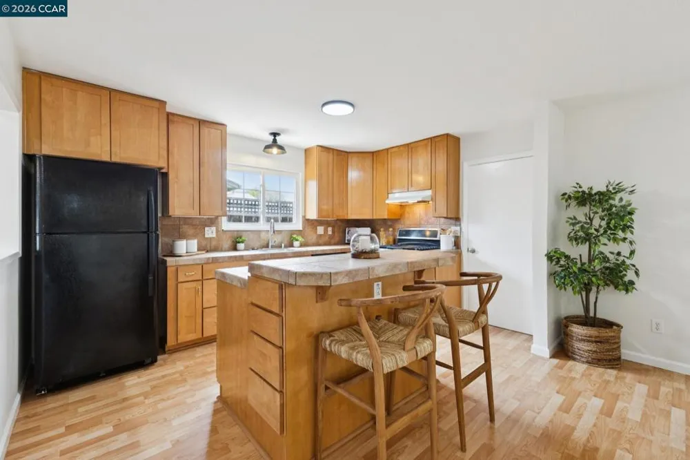 3837 Bayview Cir Concord, CA 94520