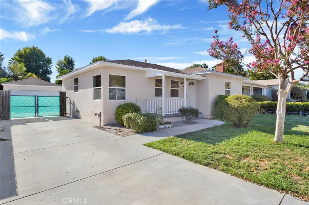 6643 Colbath Avenue Valley Glen, CA 91405