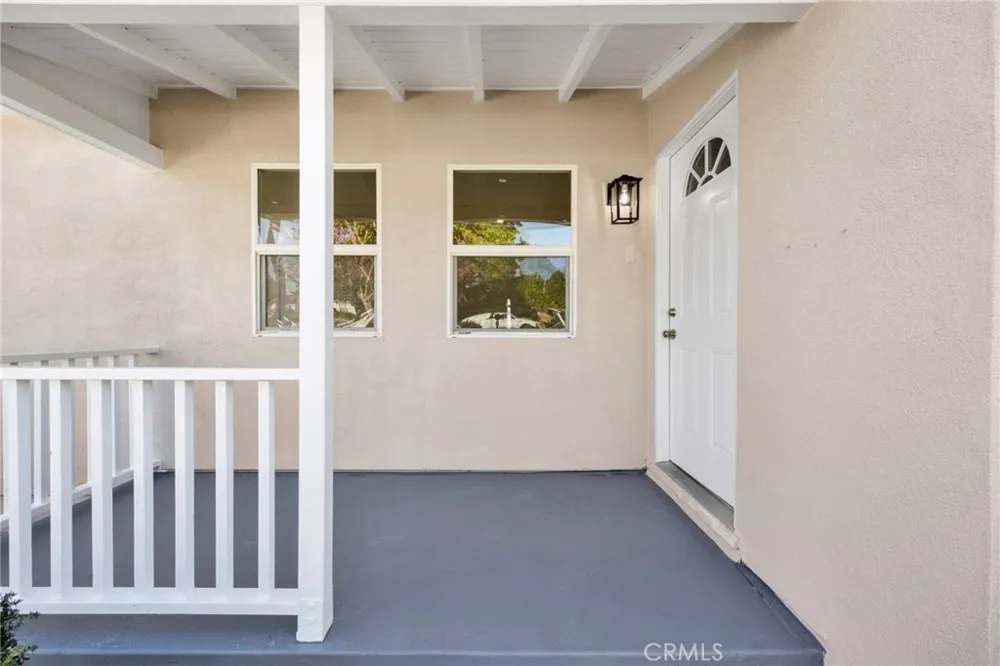 6643 Colbath Avenue Valley Glen, CA 91405