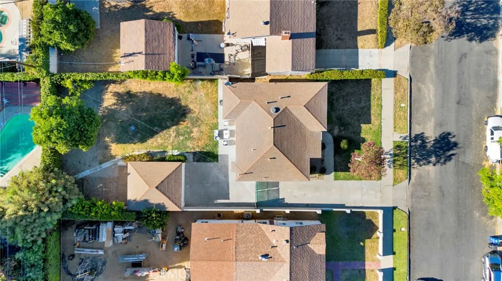 6643 Colbath Avenue Valley Glen, CA 91405