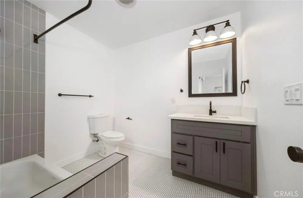 456 Linden Long Beach, CA 90802